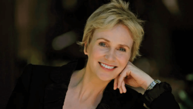 Jane Lynch Net Worth