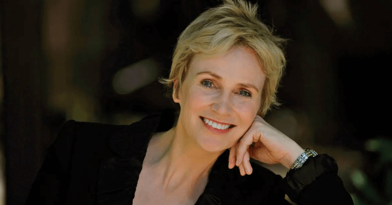 Jane Lynch Net Worth